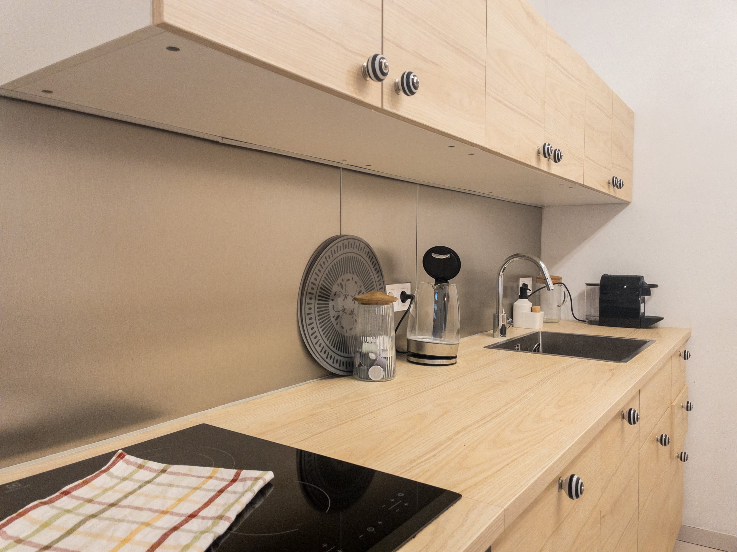 Kitchen photo 1