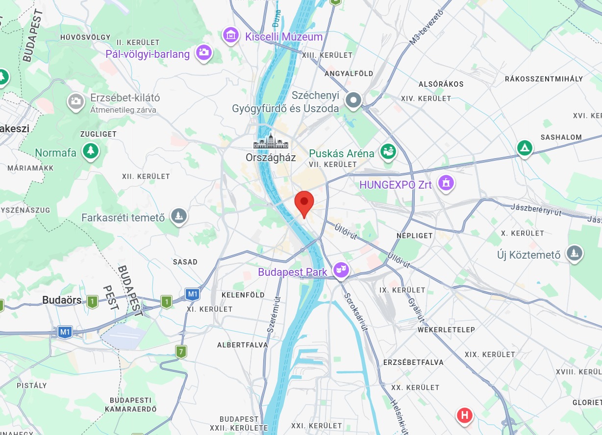 Map showing Csarnok Loft near the Great Market Hall, Fővám Square, Liberty Bridge, and the Danube